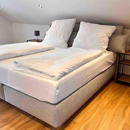 Viel Platz In Burghausen Fuer Freunde Und Familie Apartment Bagian luar foto