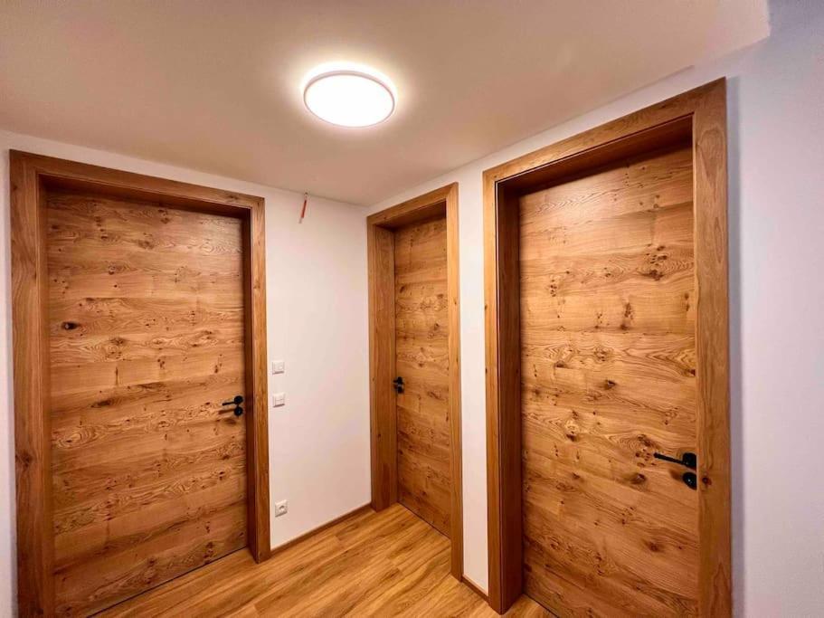 Viel Platz In Burghausen Fuer Freunde Und Familie Apartment Bagian luar foto