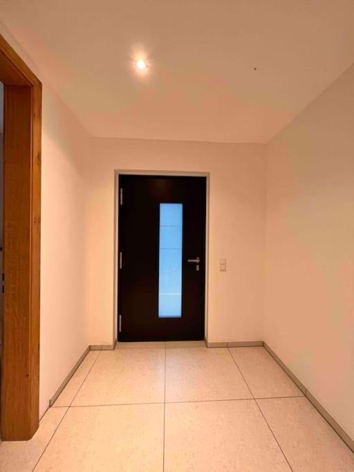 Viel Platz In Burghausen Fuer Freunde Und Familie Apartment Bagian luar foto